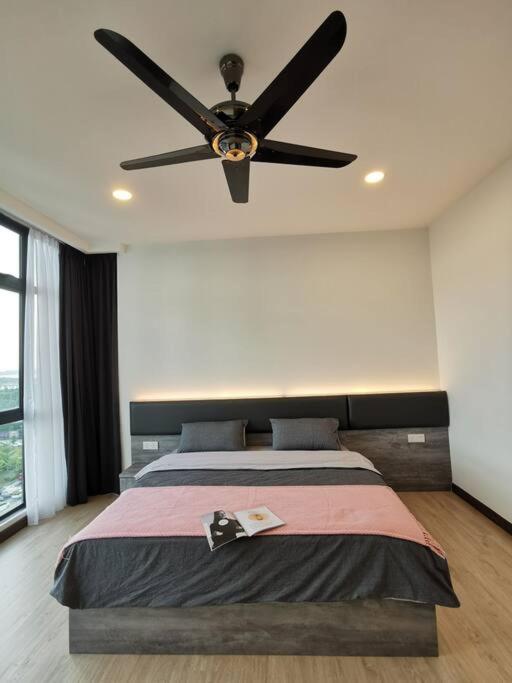 Grand Suites 4BR 12Pax Gathering First Choice WIFI NETFLIX!! 60"TV By STAY photo 3