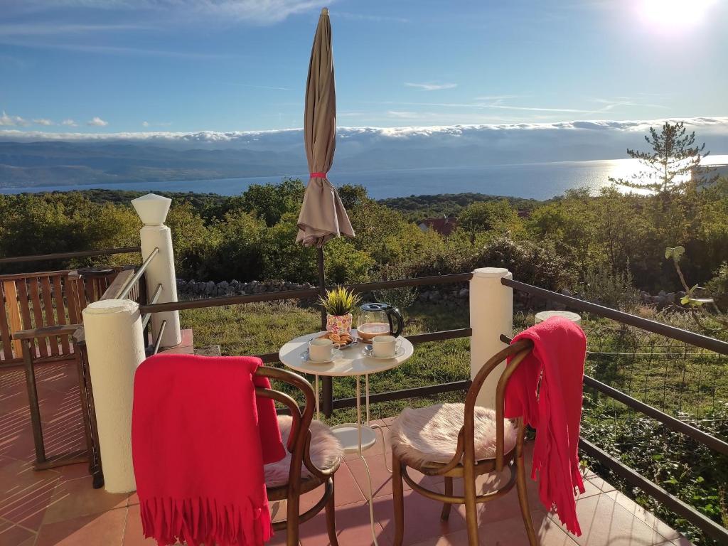 Holiday Home with Sea View photo 1