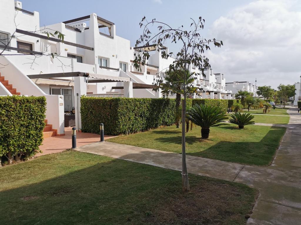 Lovely 3 Bedroom Apartment on Golf Resort photo 2