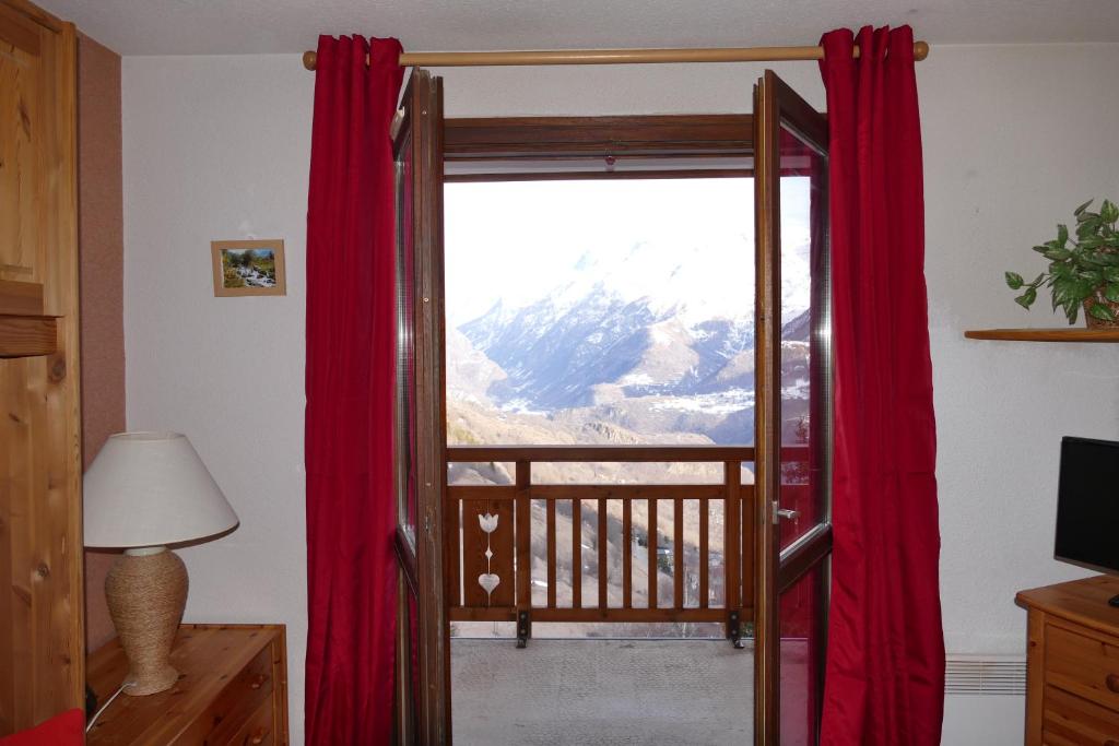 Studio coin montagne à Auris en Oisans avec vue magnifique photo 3
