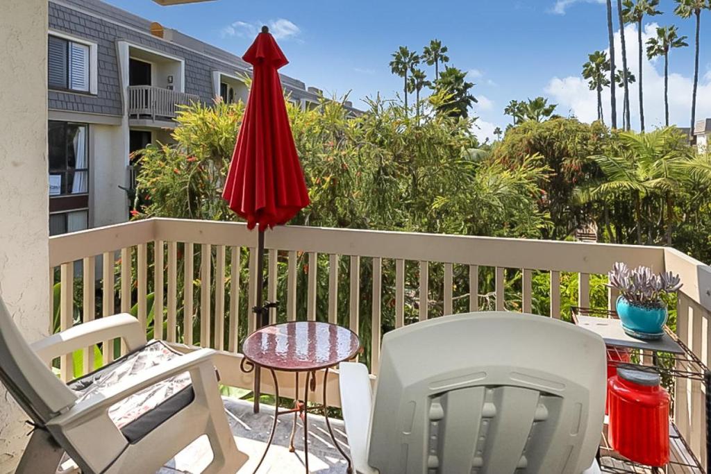B215 - Garden Retreat image