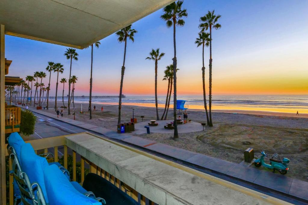 A22 - Oceanfront Dream image