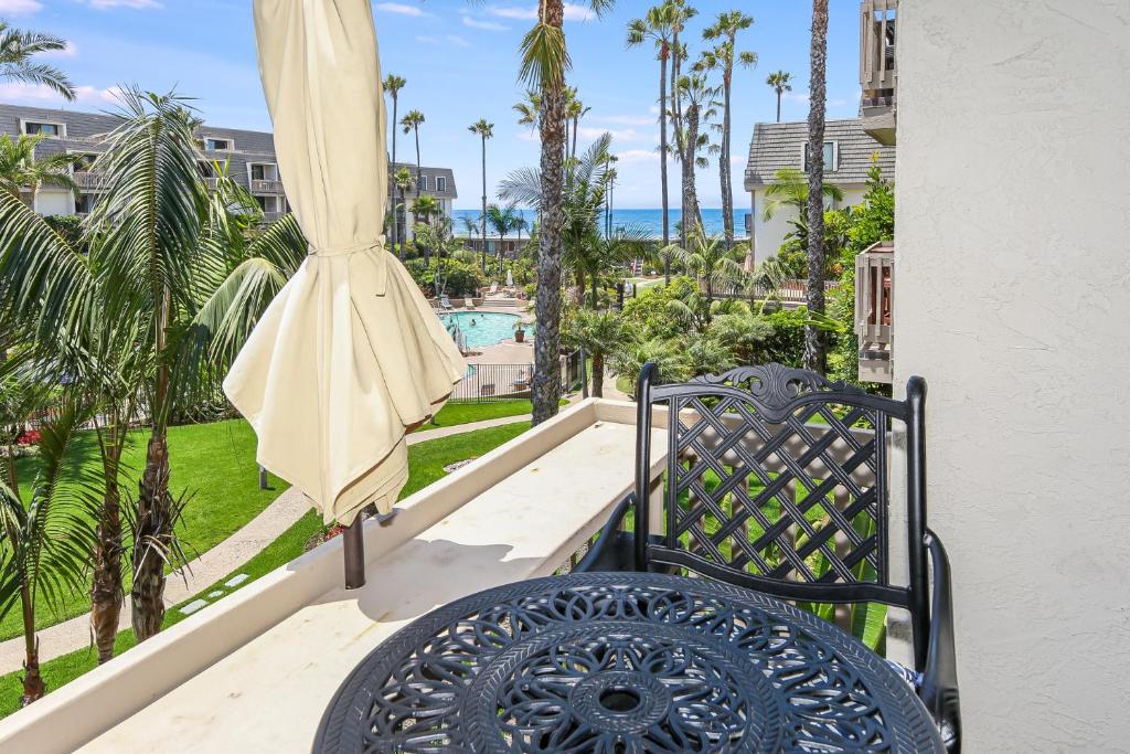 F204 - Cozy Seaview Condo image