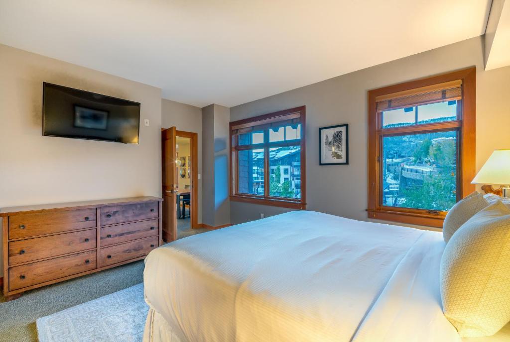 Capitol Peak Lodge by Snowmass Mountain Lodging photo 4
