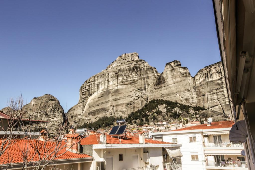 Grand Meteora Central Luxury Apartment photo 4