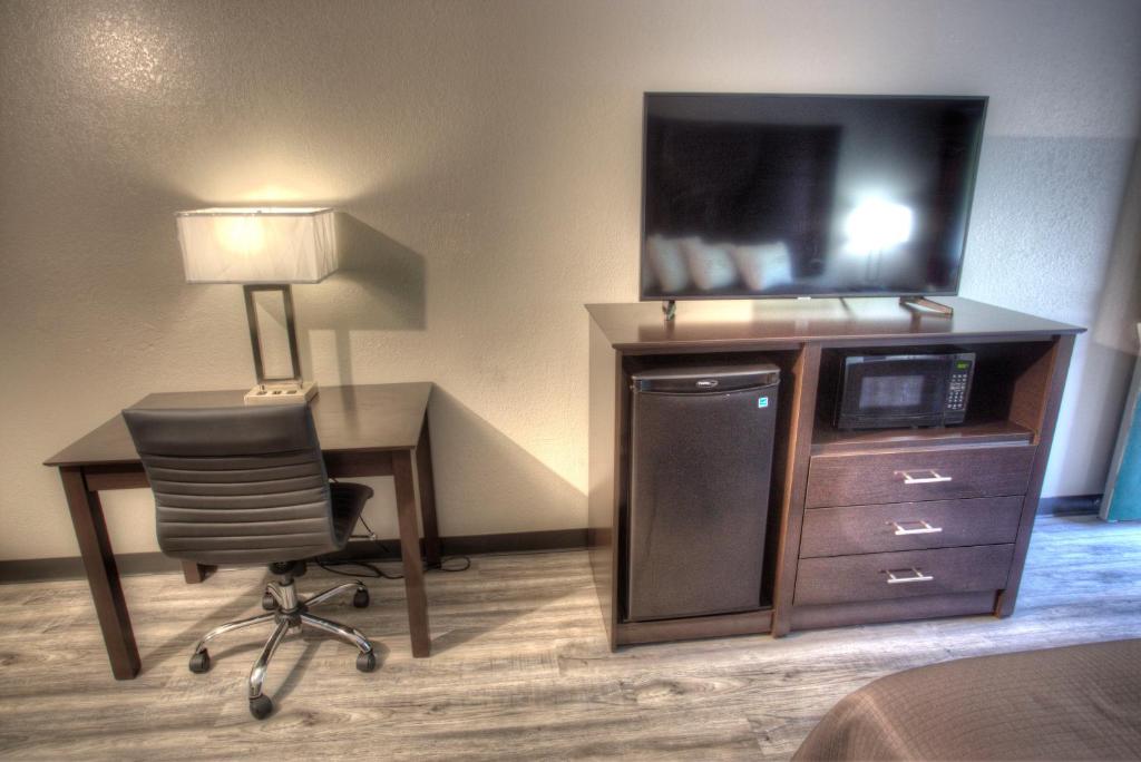 Budgetel Inn and Suites Plus Helen photo 2