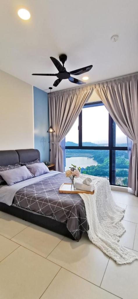 Astetica Pool & Lake View High Floor 100mbps Wifi Netflix photo 1