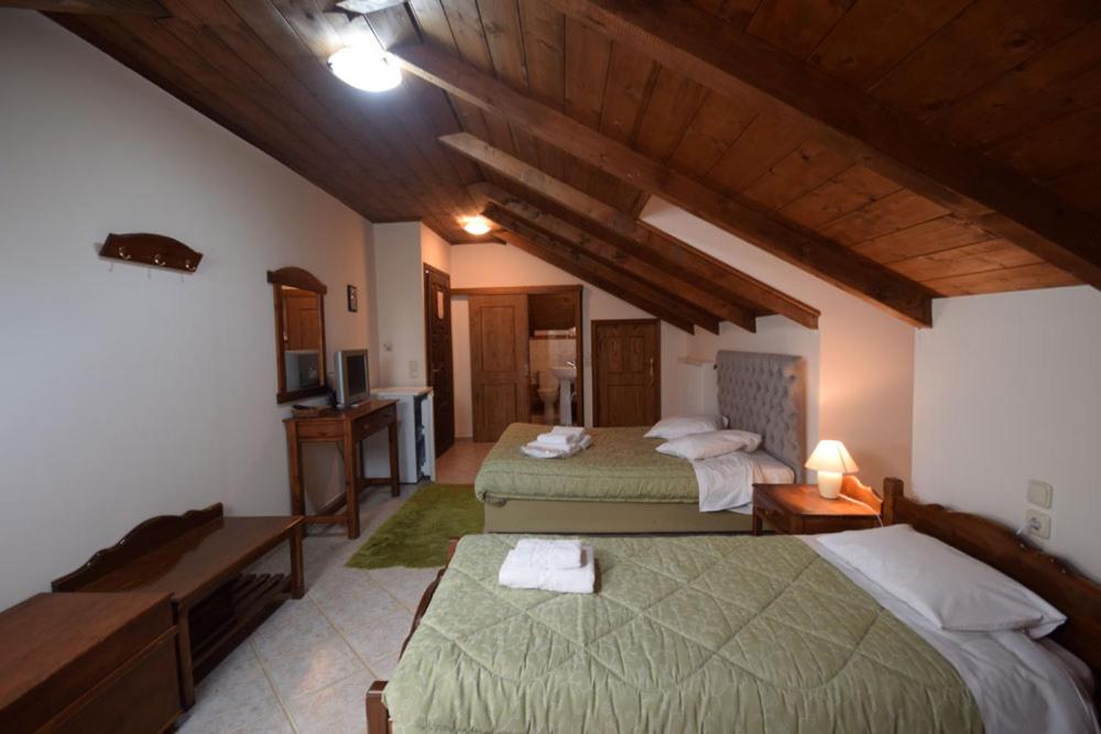 Mountain House photo 4