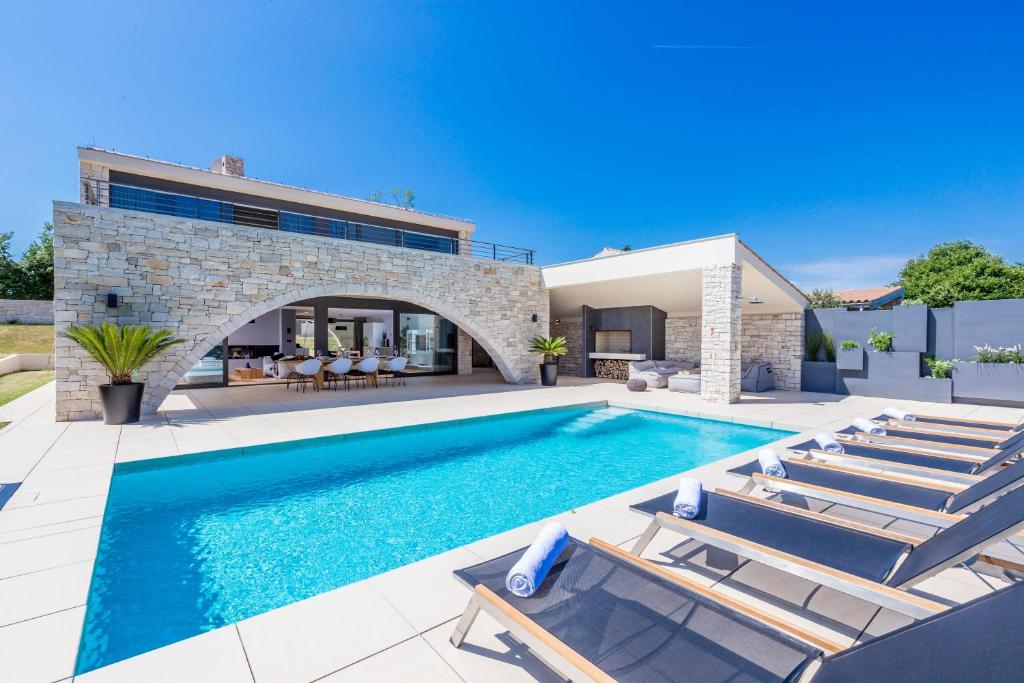 Villa Dvo photo 1