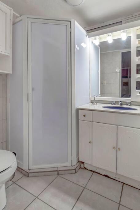 +MS +Privada Suite +Zaragoza +Internet B13 photo 2