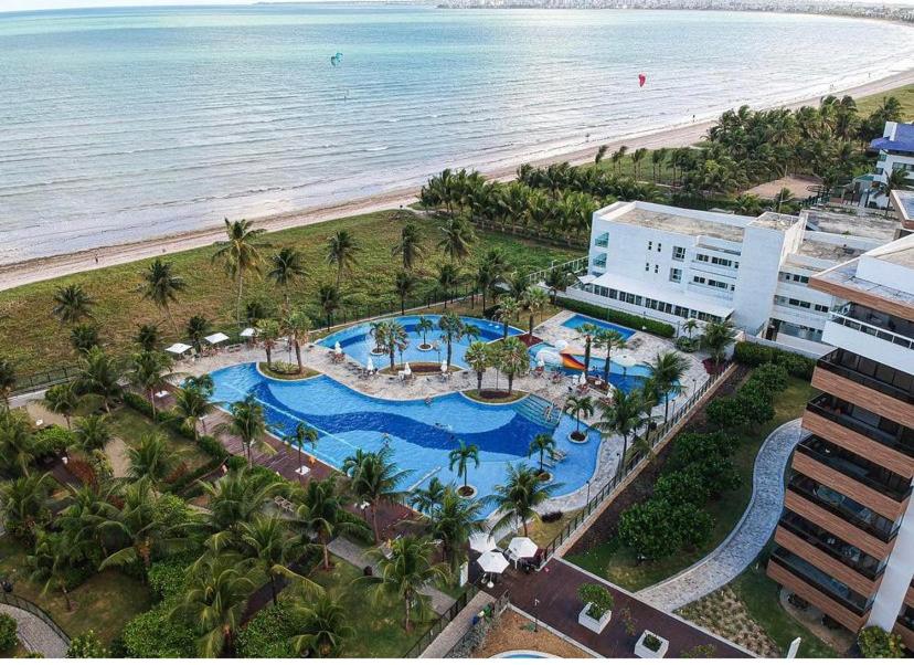Apartamento a beira-mar com piscina photo 2