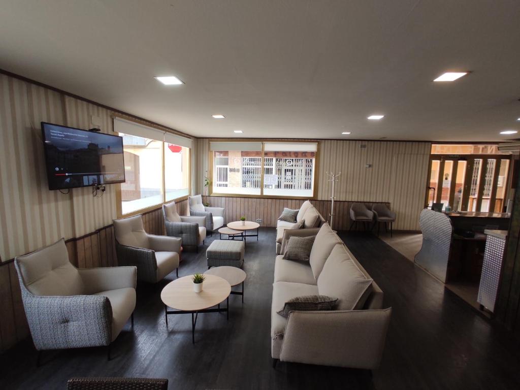 Hotel Querol photo 2