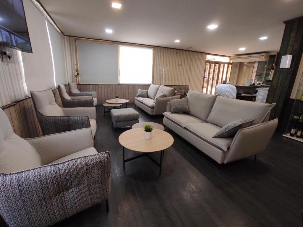 Hotel Querol photo 3