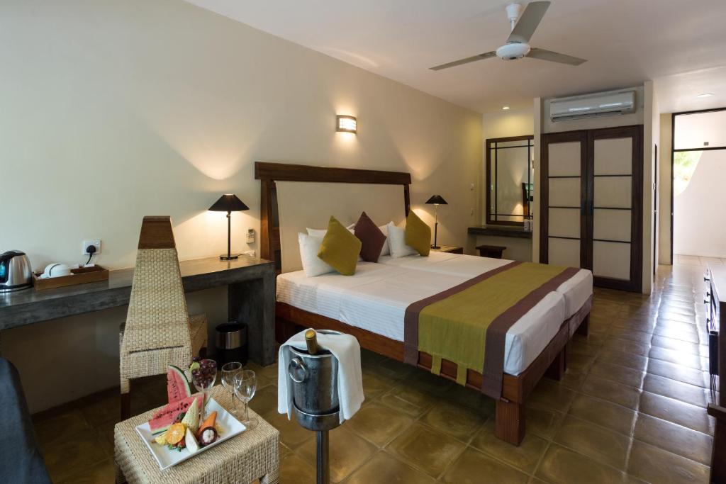 Nilaveli Beach Hotel photo 4