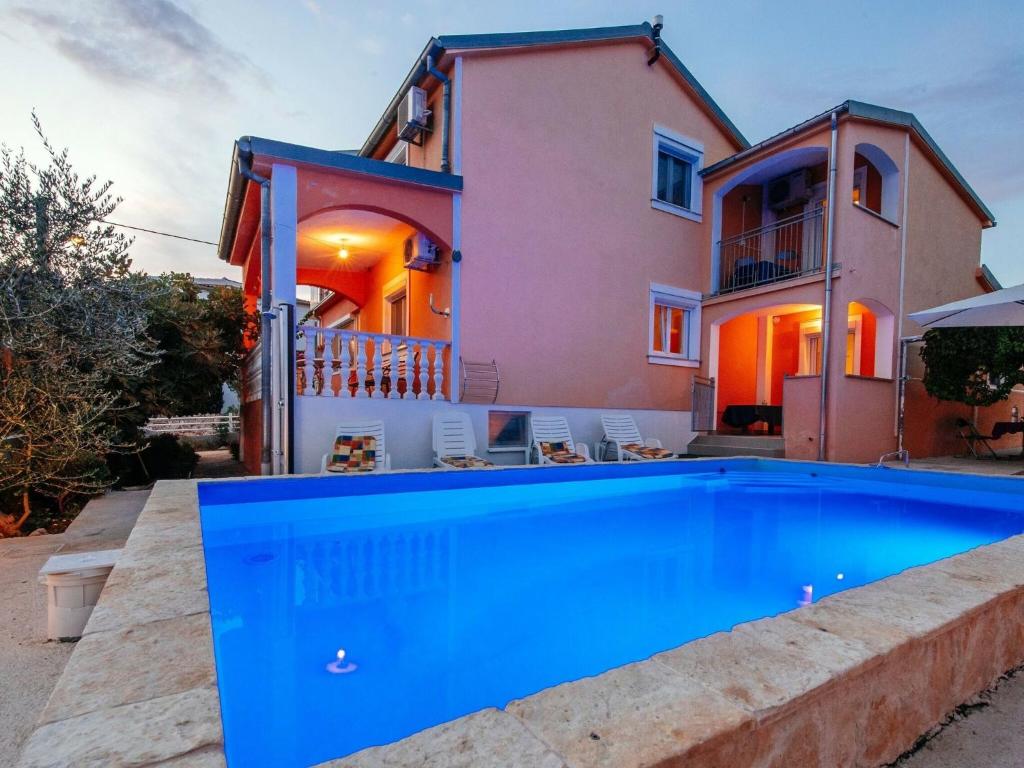 Beautiful Holiday Home in Maslenica near Beach photo 4