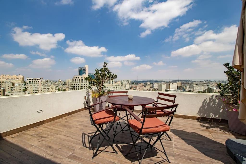 King George suites photo 1