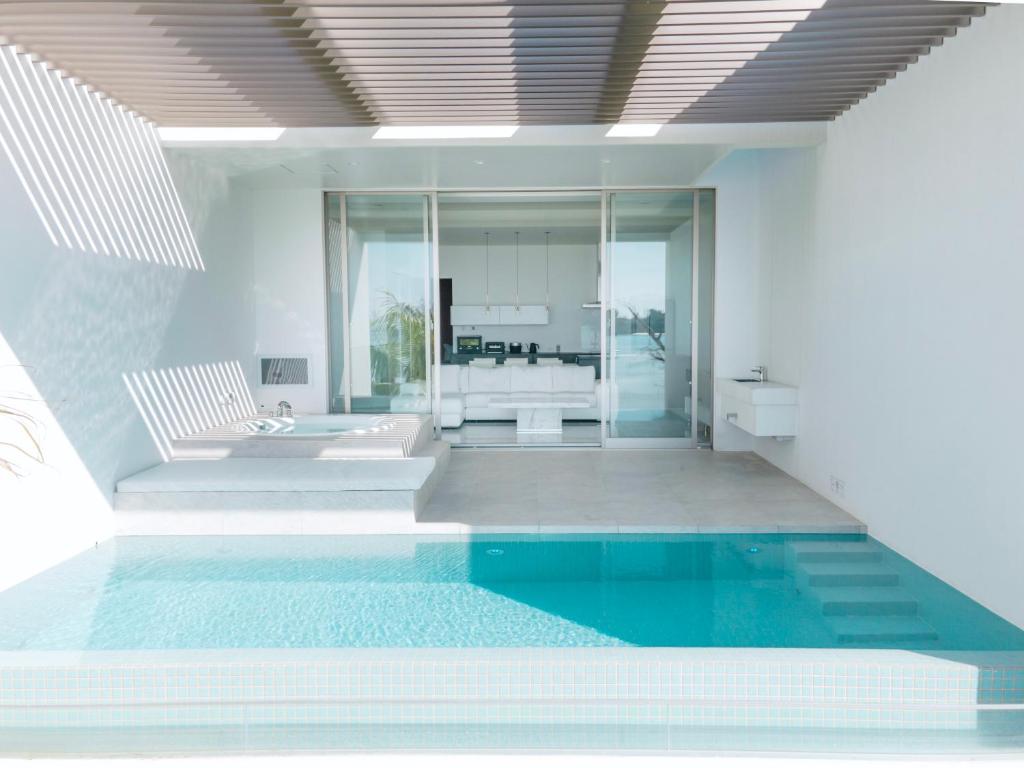 Villa VALIOSA ON THE BEACH