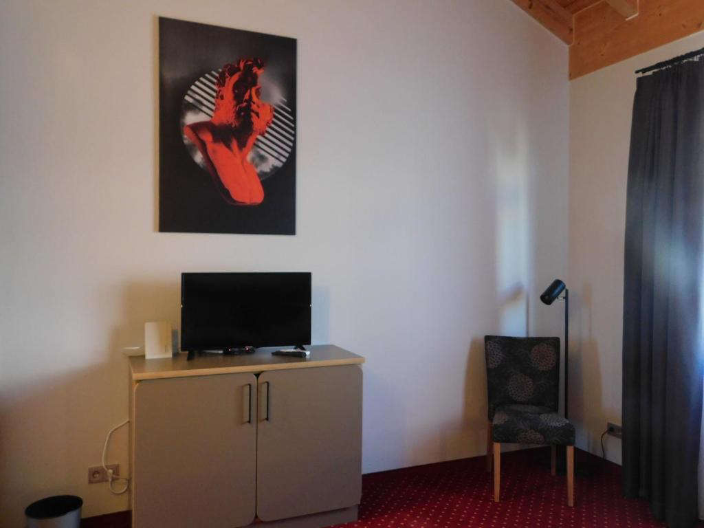 Hotel KonradP Holzkirchen photo 2