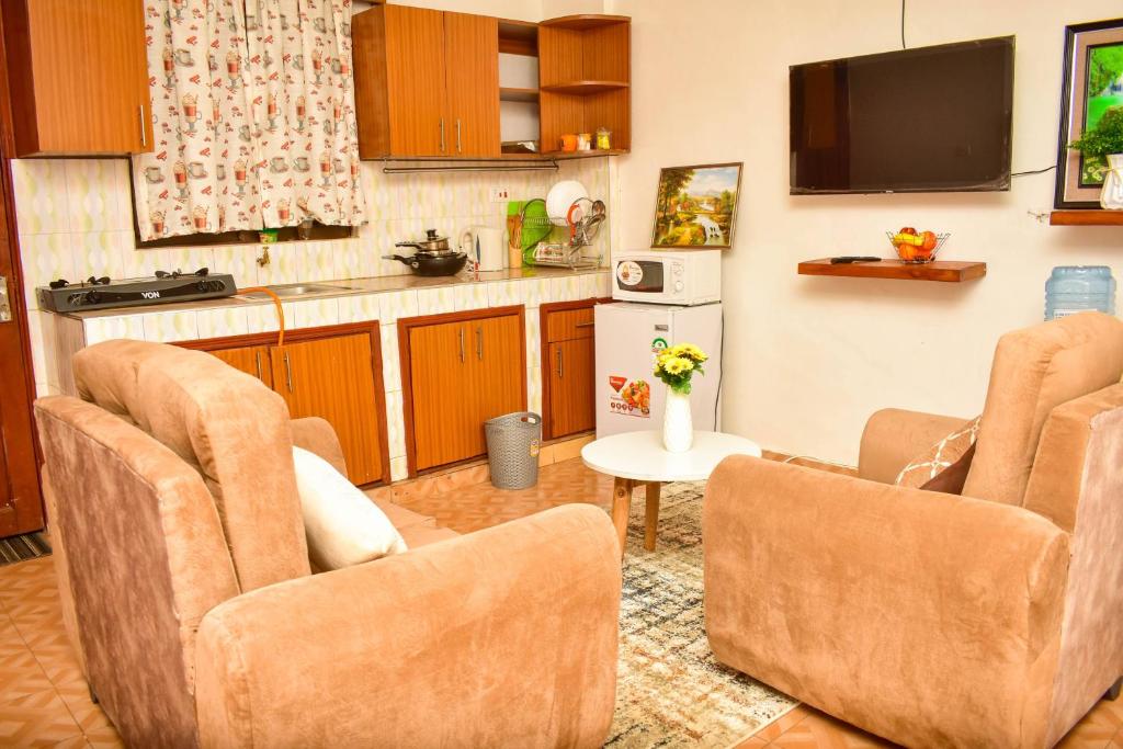 Unique, Compact Studio Apartment photo 1