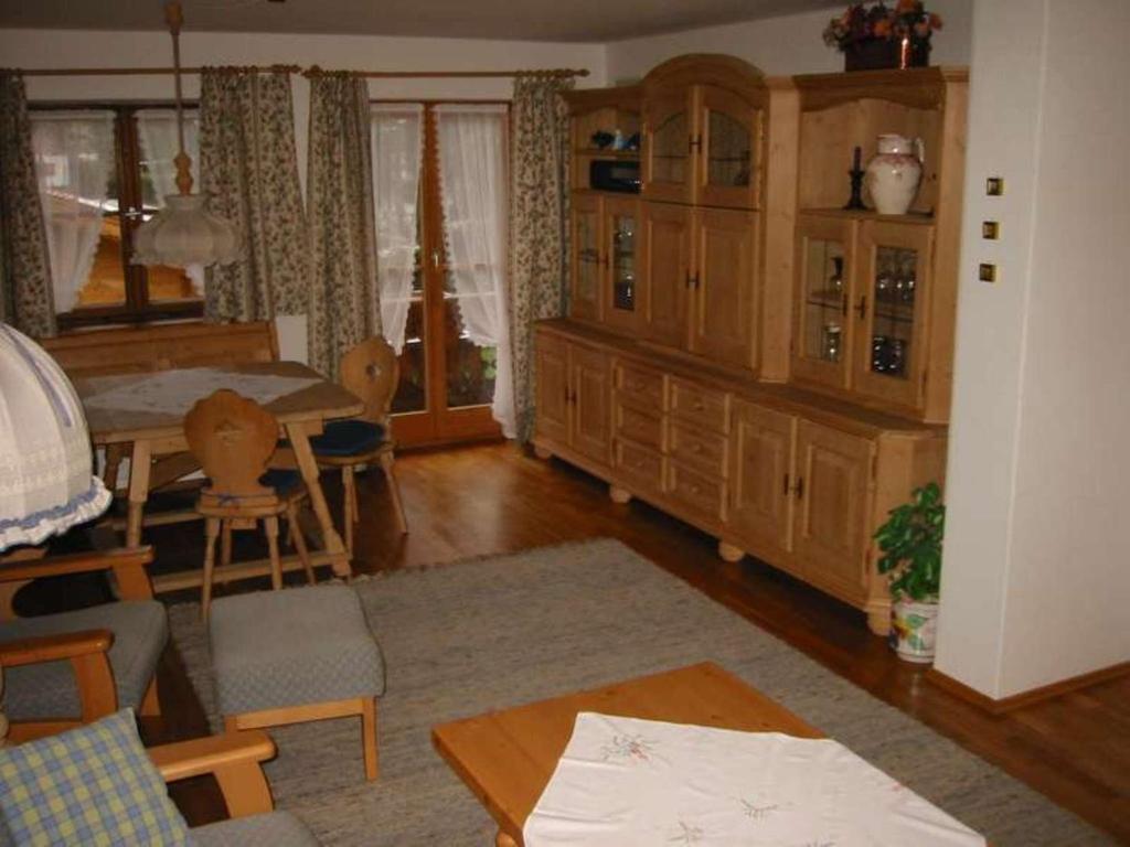 Familien-Bauernhof-Berghammer photo 1