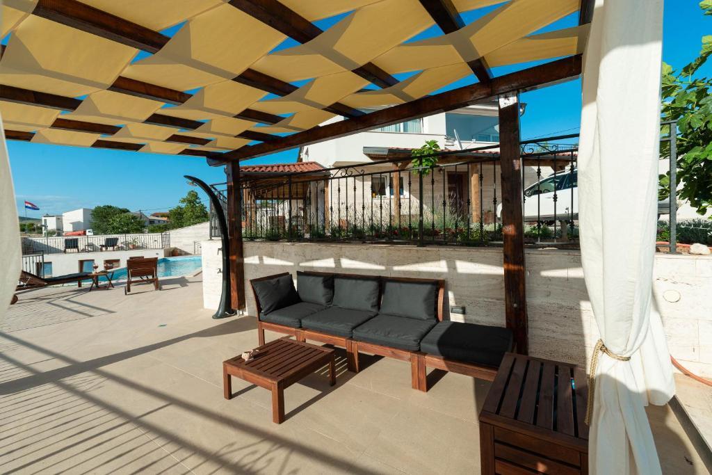 Modern Rustic Villa Kate photo 4
