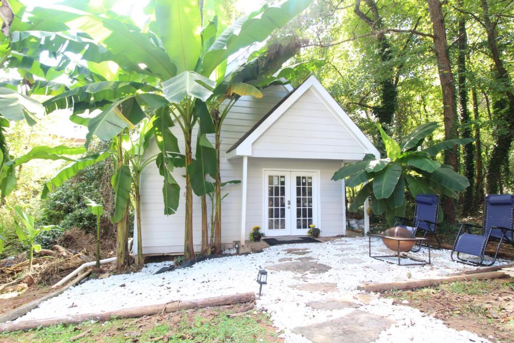 Modern Tiny House Experience photo 4