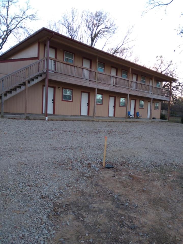 Anglers Hideaway Cabins Extended Stay photo 3