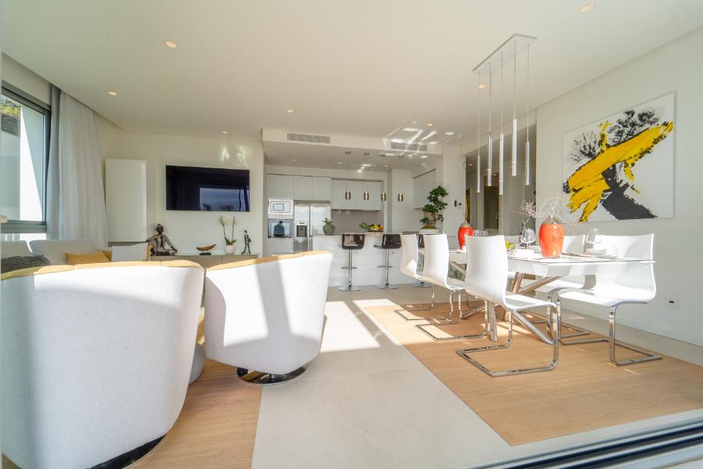 Holiday in ground floor apartment in Marbella Club Hills, Benahavis photo 1