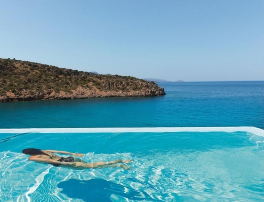 VILLE GIRASOLI "VILLA NELLA BAIA" with PRIVATE SWIMMING POOL