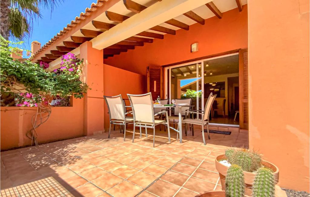 Beautiful Home In Mar De Cristal With 2 Bedrooms, Wifi And Swimming Pool photo 1