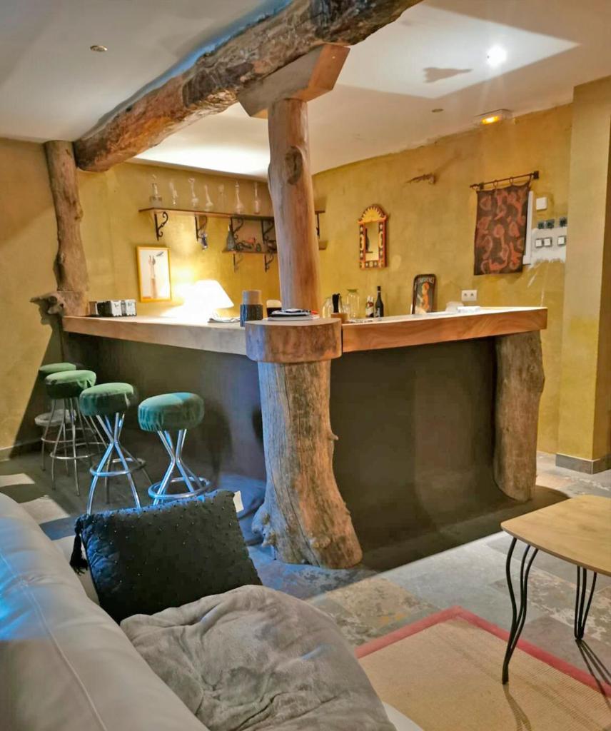 CASA RURAL, con Jacuzzi, Chimenea, BBQ, Bar y mucho mas photo 4