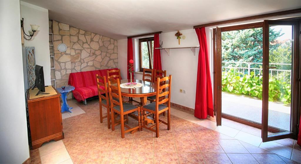 Apartments Coki photo 2