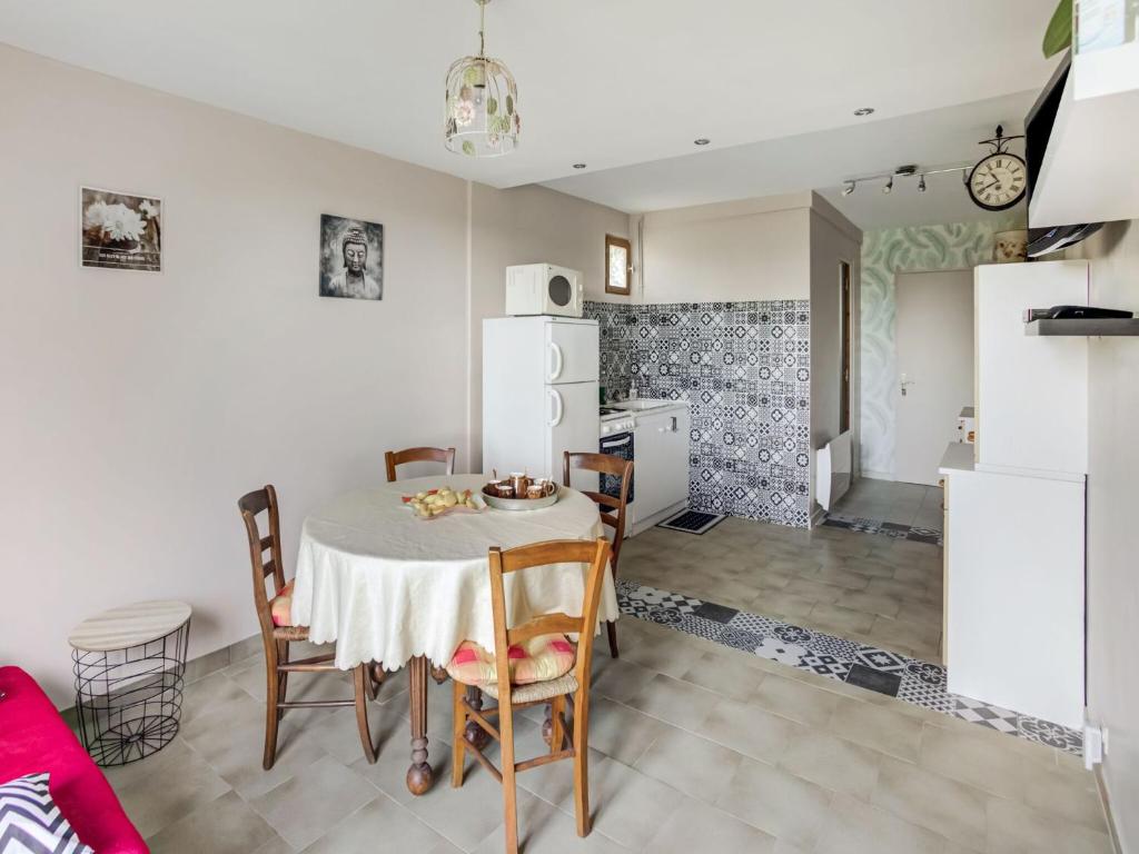 Cozy holiday home in Thédirac photo 4