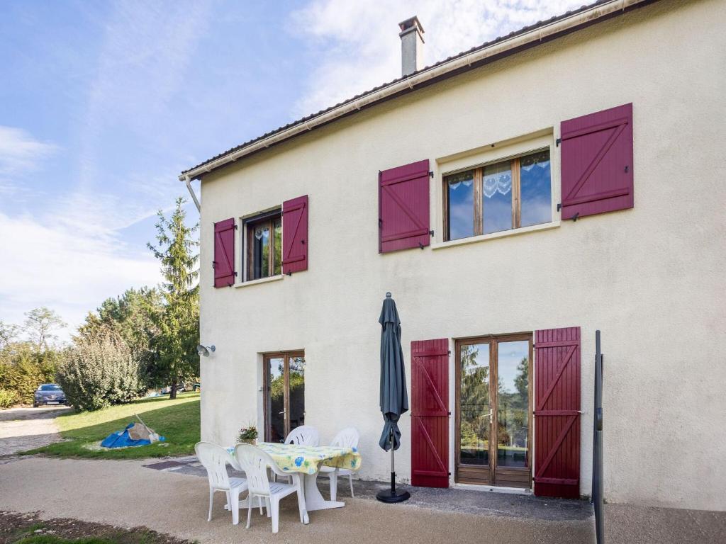 Cozy holiday home in Thédirac photo 2