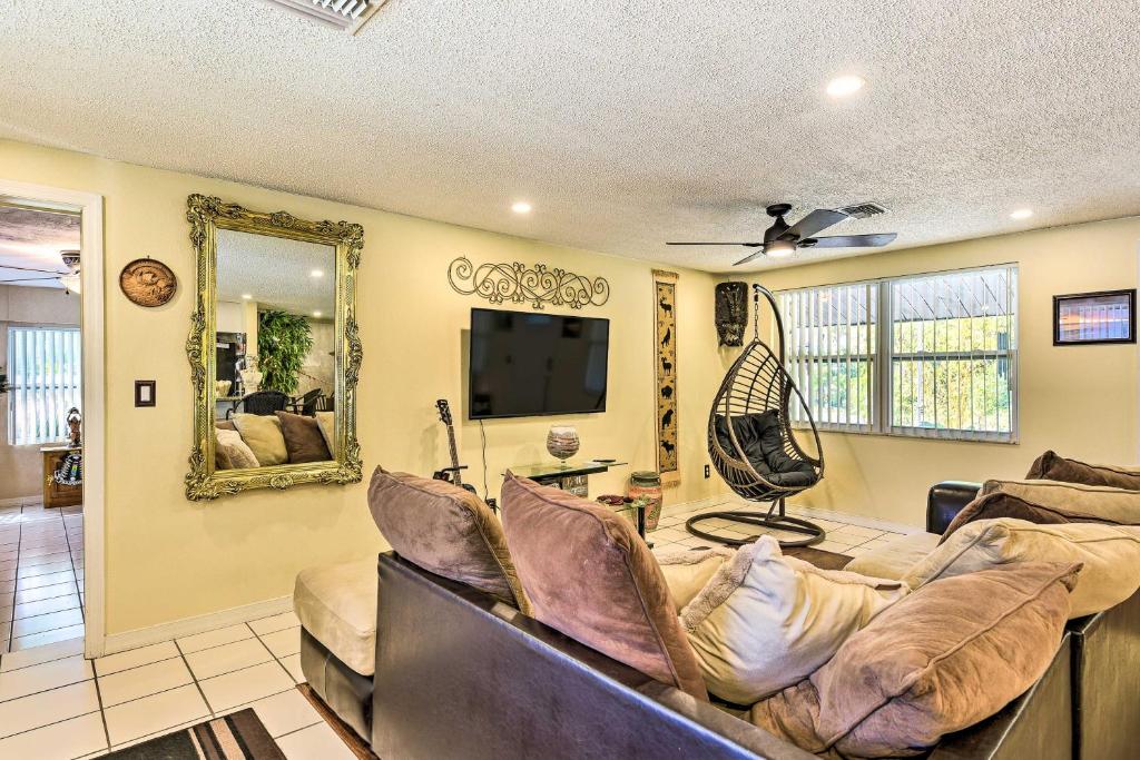 Unique Nokomis Home about 2 Mi to Beach Access! photo 3