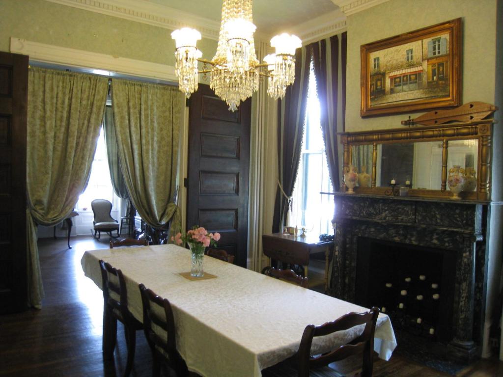 Allegheny Street Bed & Breakfast photo 4