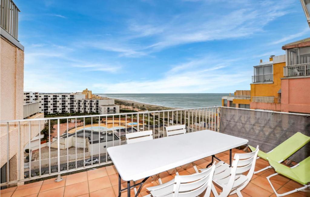 Amazing Apartment In Le Barcars With 1 Bedrooms photo 1