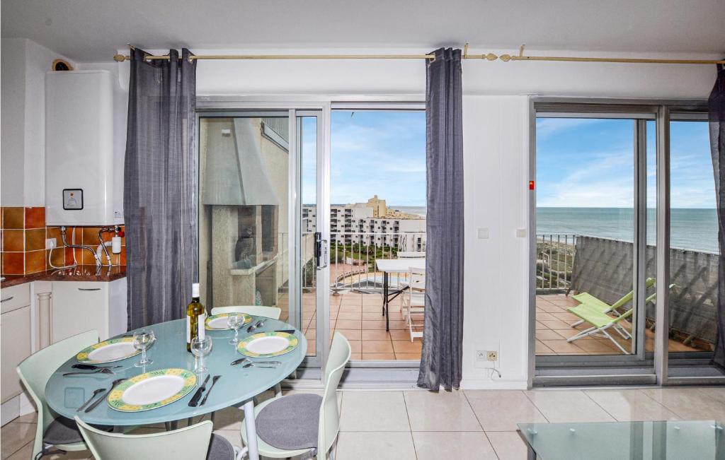 Amazing Apartment In Le Barcars With 1 Bedrooms photo 2