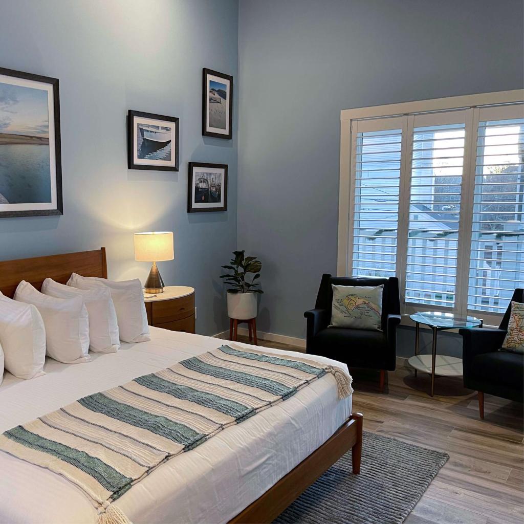 Pilgrim House image