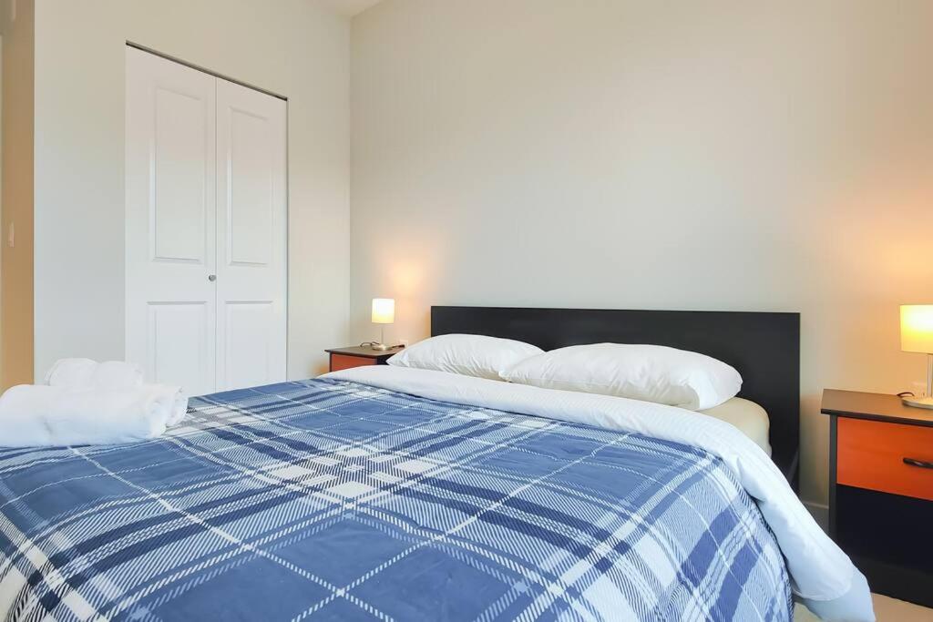 2 Bedrooms I 2 Baths I AC I Free WiFi I Free Parking photo 2