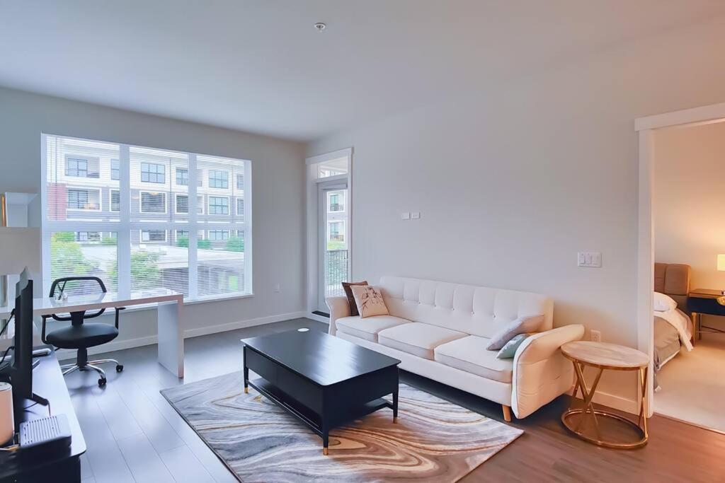 2 Bedrooms I 2 Baths I AC I Free WiFi I Free Parking photo 3