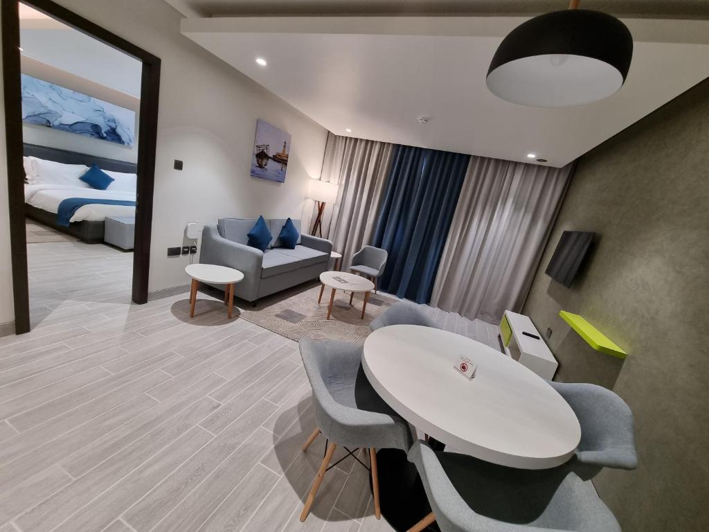 Citadines Al Ghubrah Muscat photo 3