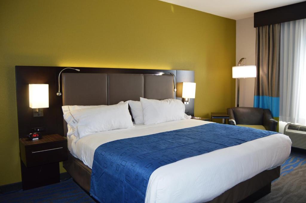 Holiday Inn Express El Reno, an IHG Hotel photo 2
