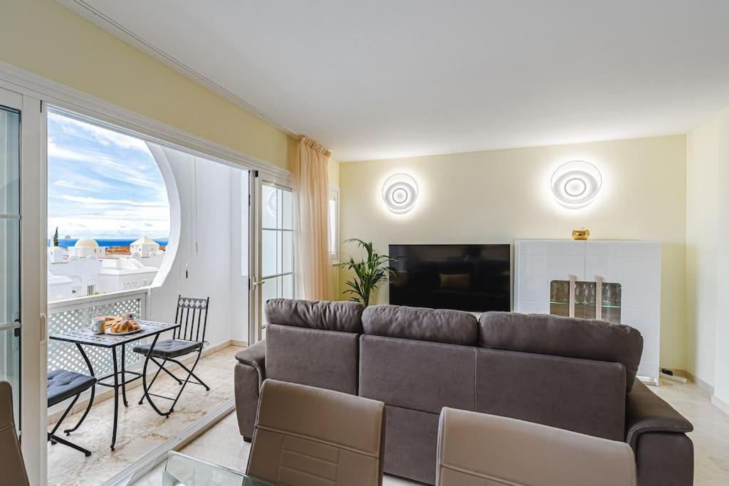 Large house with garden and direct access to the pool photo 4
