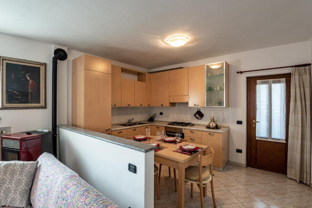 Apartment with garden a few steps from the lake - Larihome A06 photo 3