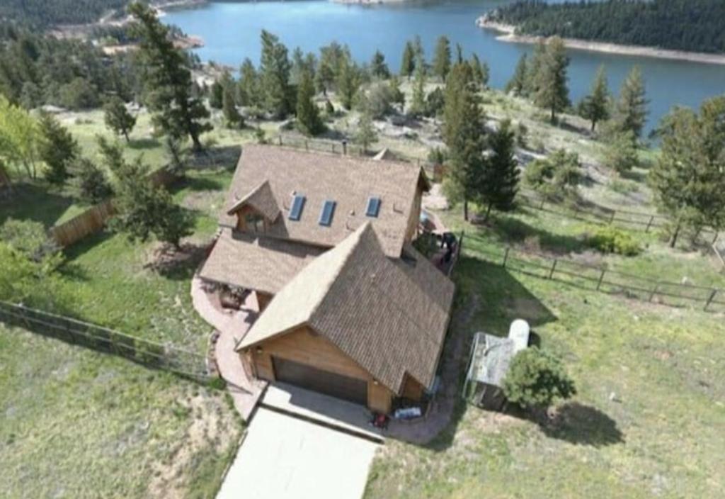 Boulder Best City and Nature with Lake and Trails PETS OK image