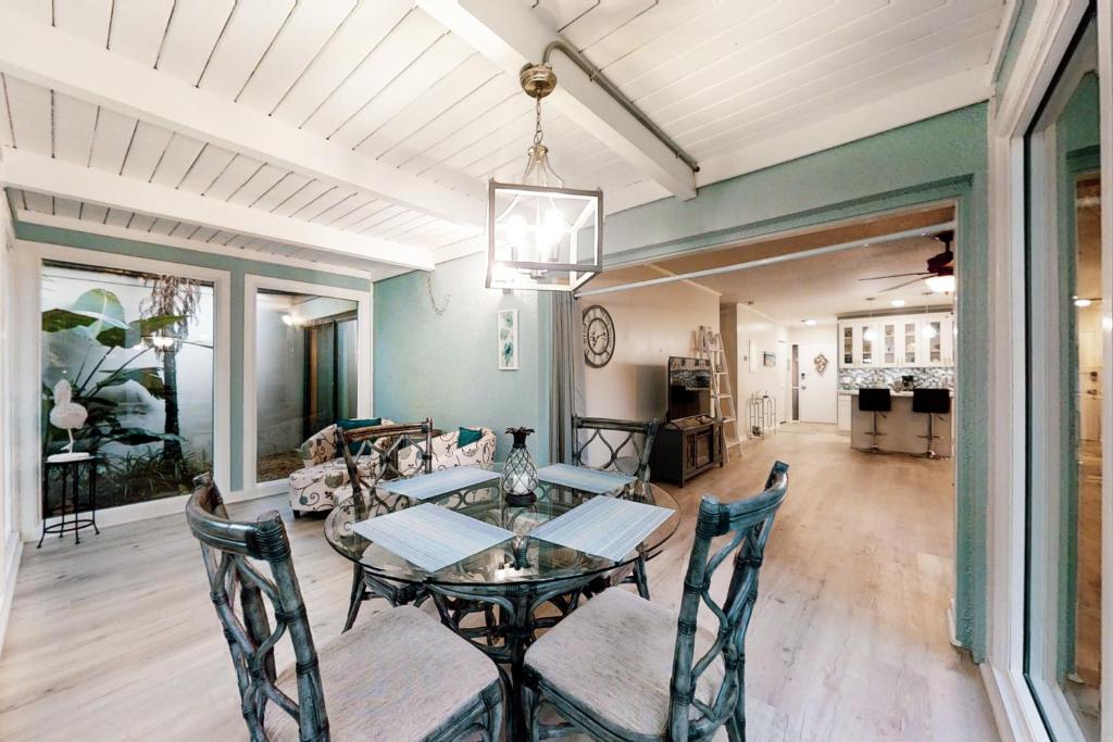 1217 Lagoon Villas photo 1