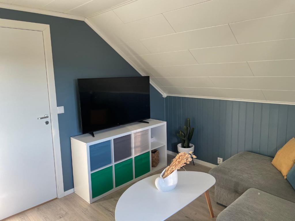 Modern, small appartment photo 4
