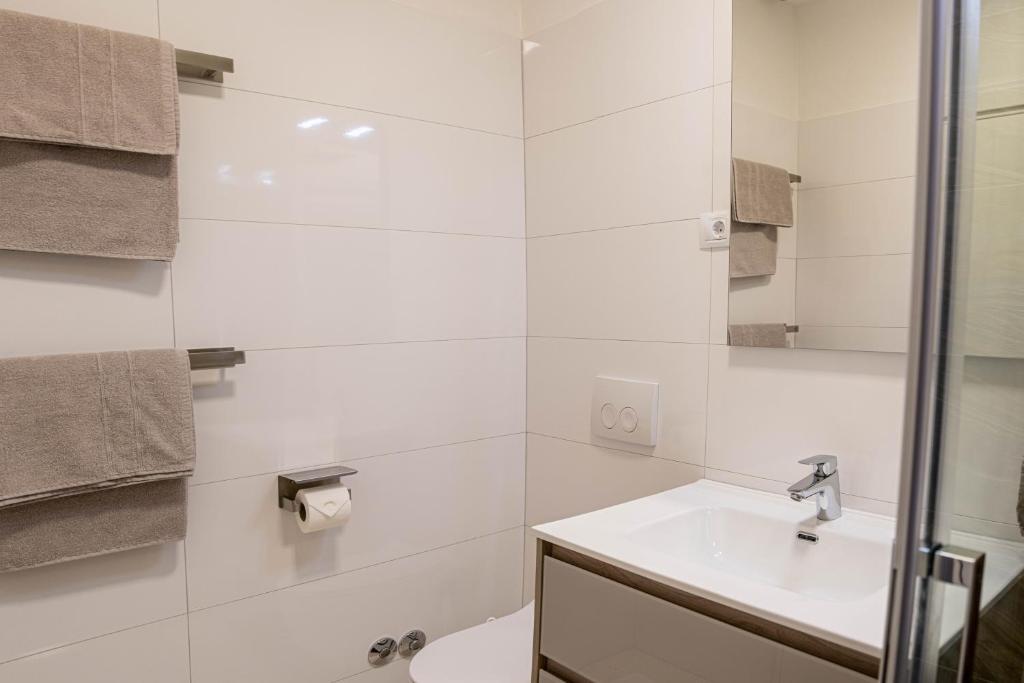 Paganor Apartments photo 3