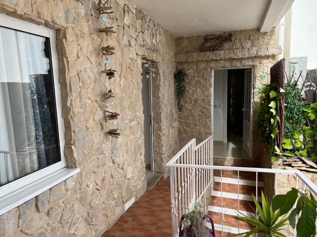 Fisherman's Beach Home 2BR 2BA AC Wi-Fi photo 3